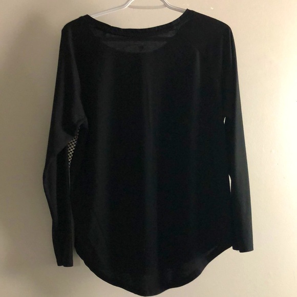 H & M number one Sports Top - Picture 2 of 3